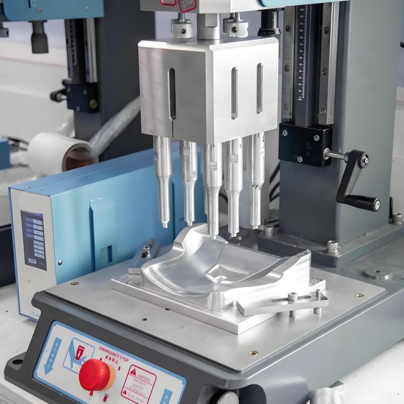 polycarbonate solvent welding